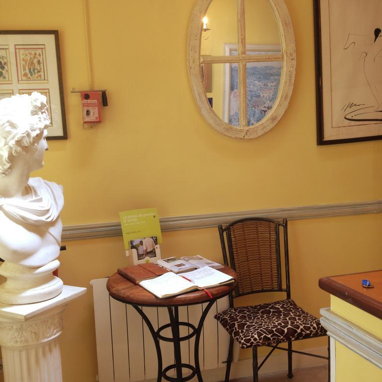 Hostellerie Du Prieure Saint-Prix  Esterno foto
