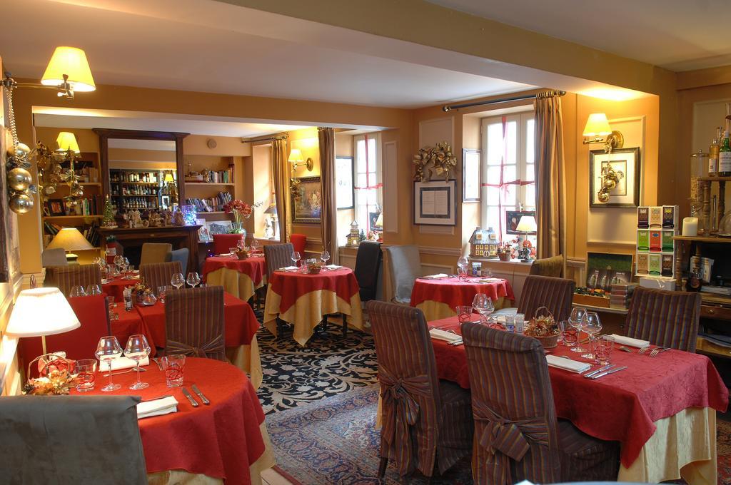 Hostellerie Du Prieure Saint-Prix  Esterno foto