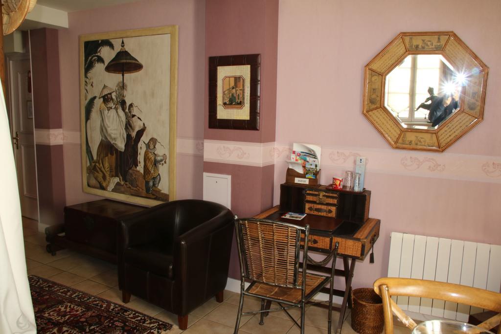 Hostellerie Du Prieure Saint-Prix  Esterno foto