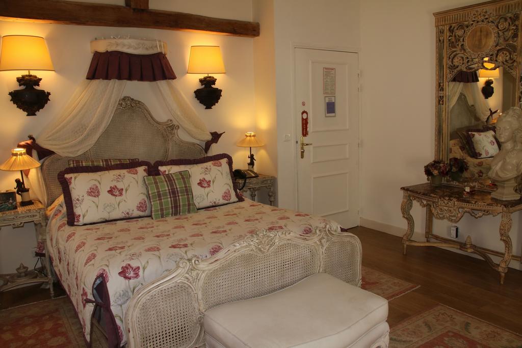 Hostellerie Du Prieure Saint-Prix  Esterno foto