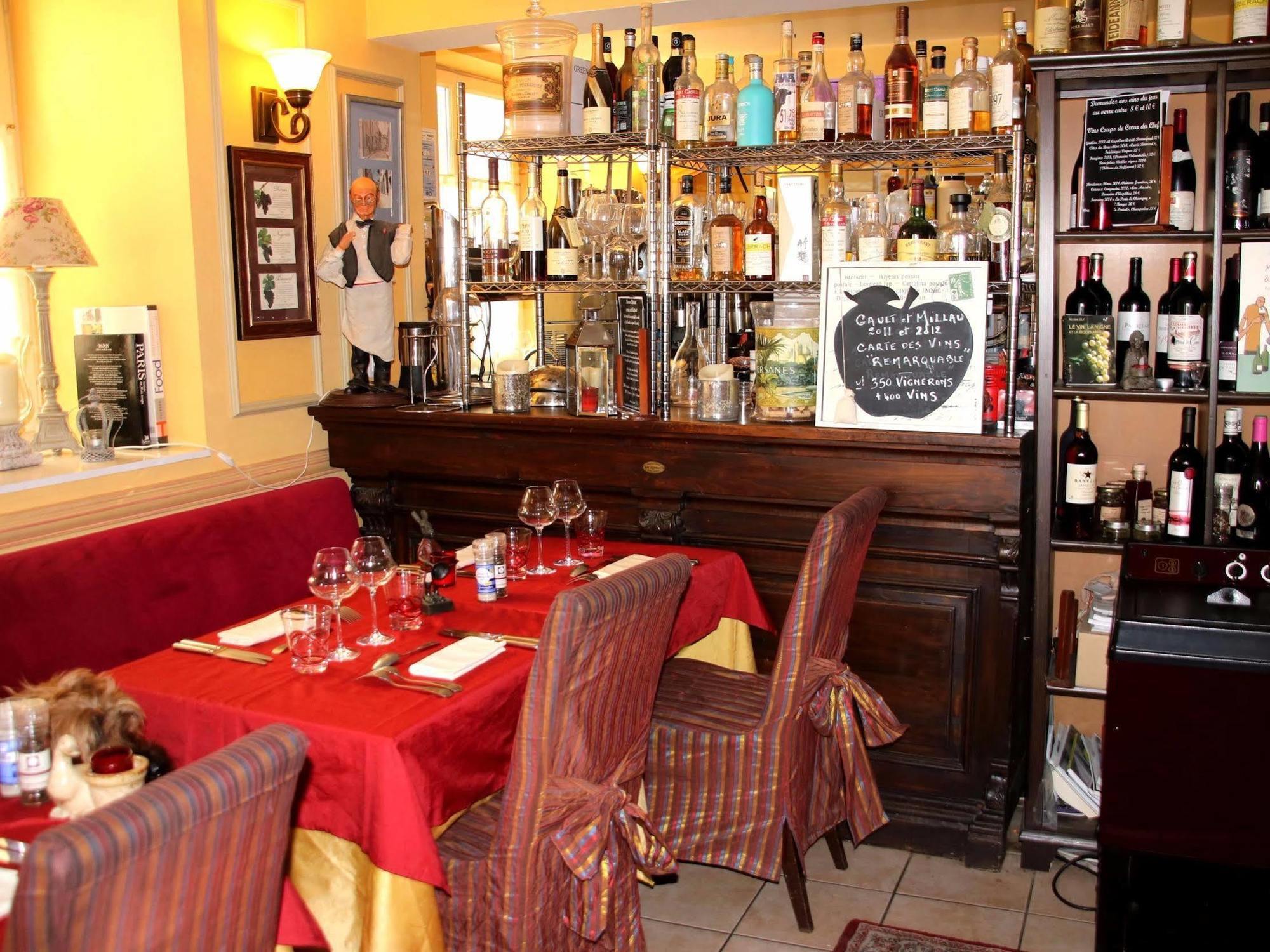 Hostellerie Du Prieure Saint-Prix  Esterno foto