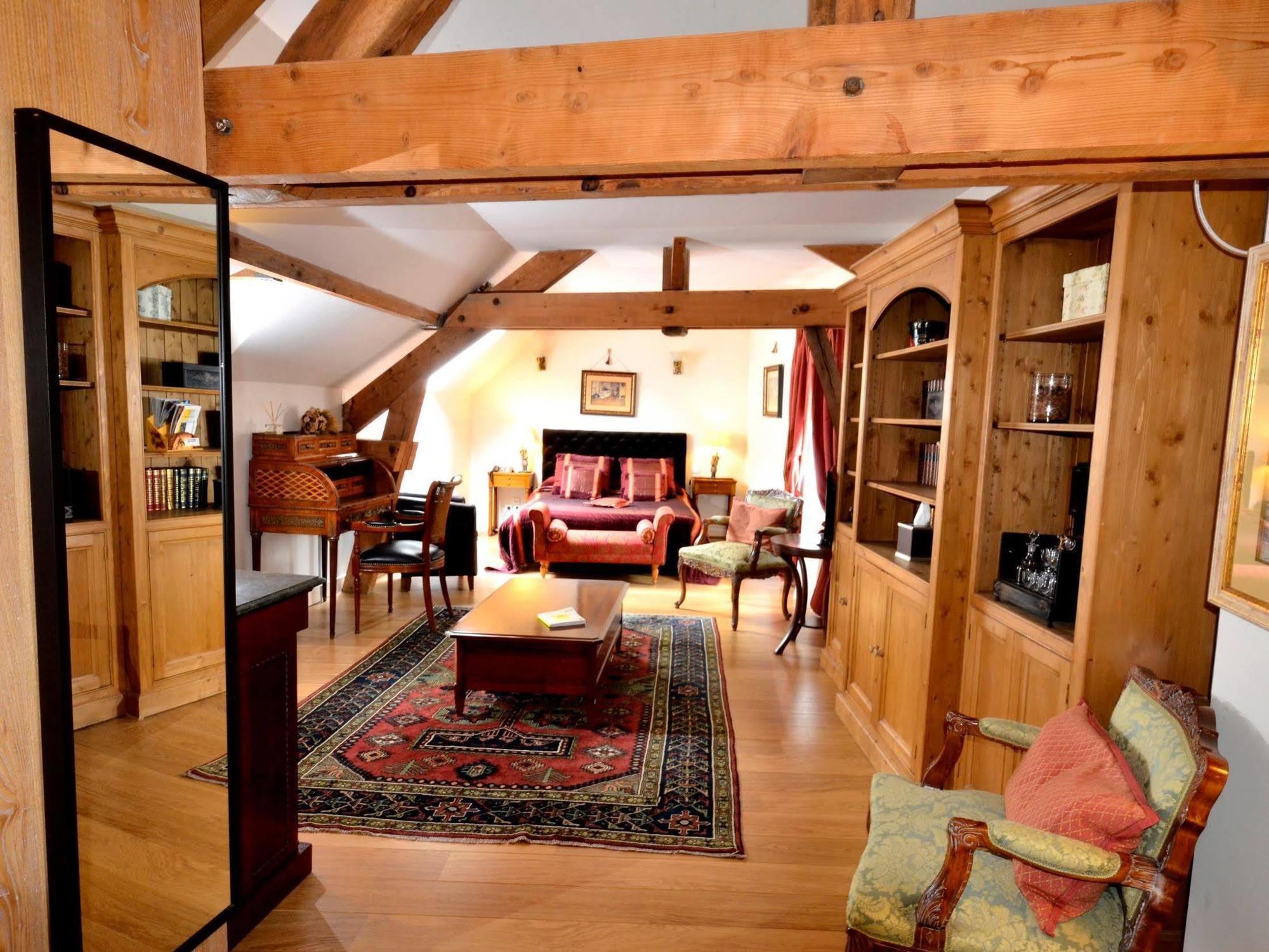 Hostellerie Du Prieure Saint-Prix  Esterno foto